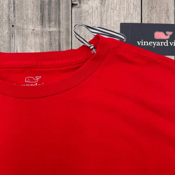 VINEYARD VINES SANTA WHALE POCKET TEE, SIZE SMALL - Picture 4 of 6